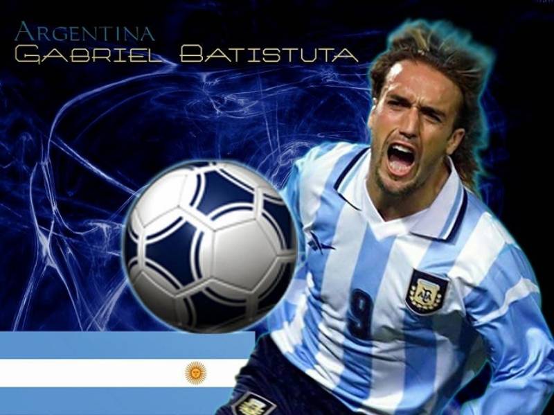 Cầu Thủ Số 9: Biểu Tượng Săn Bàn Và Linh Hồn Hàng Công 6 Gabriel Batistuta – Cú sút uy lực của bóng đá Argentina