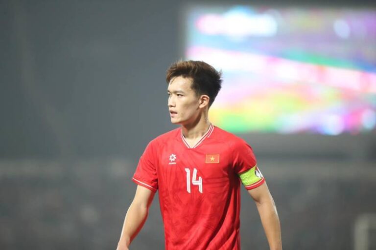 Hoàng Đức Cầu Thủ: Tài Năng Điềm Tĩnh Và Trụ Cột Mới 21 Hoàng Đức Cầu Thủ: Tài Năng Điềm Tĩnh Và Trụ Cột Mới