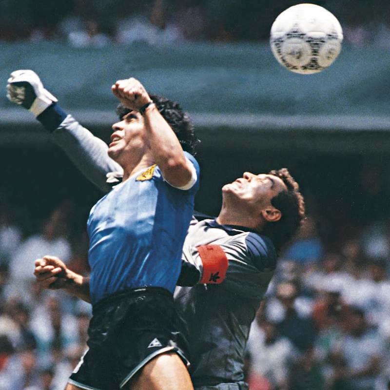 Diego Maradona – Thiên tài bất trị, biểu tượng của mọi tranh cãi