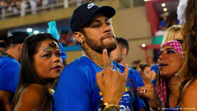 Neymar – “Ông hoàng ăn vạ” và điểm nóng tranh cãi toàn cầu