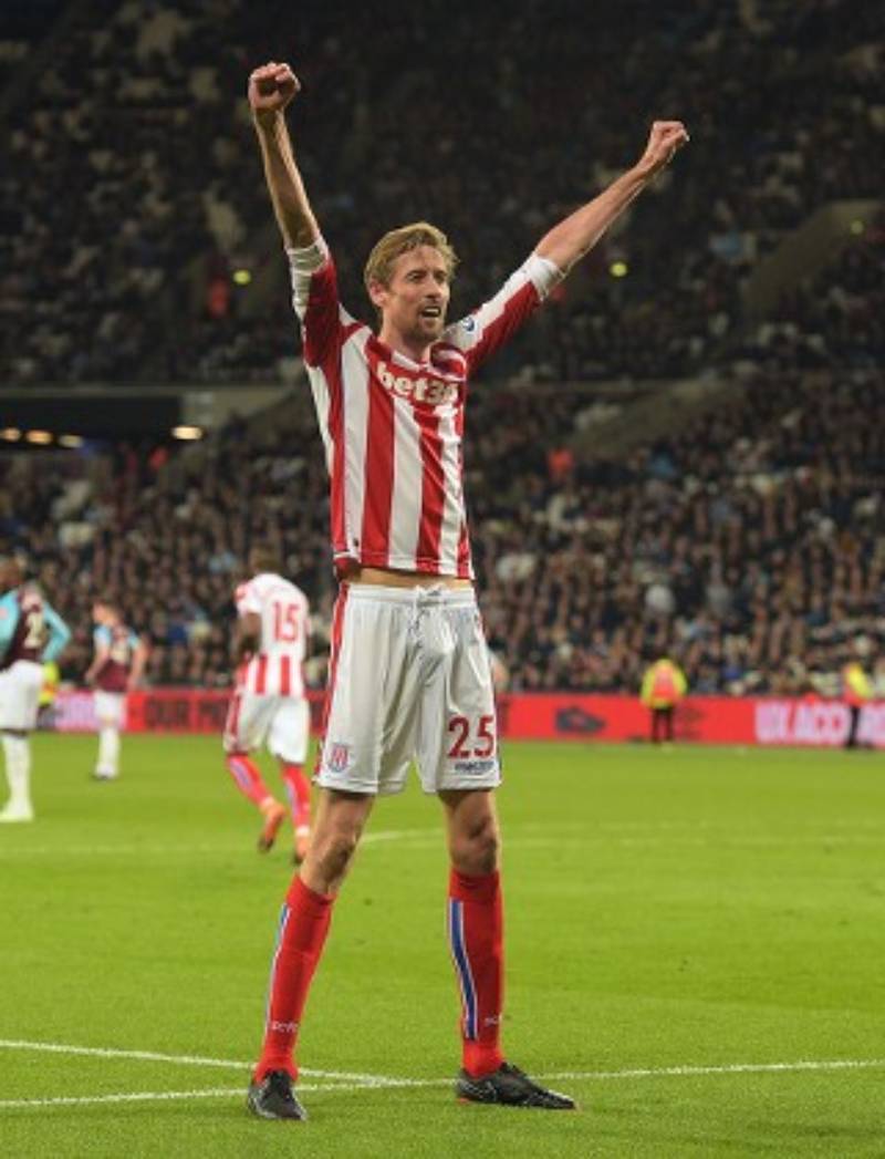 Peter Crouch – 2m01: Huyền thoại không chiến xứ sở sương mù